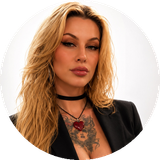 jen orilley signature more outfit circle.png