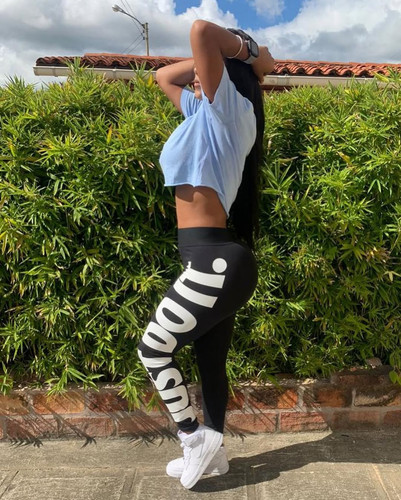 💙🤍 (1).jpg