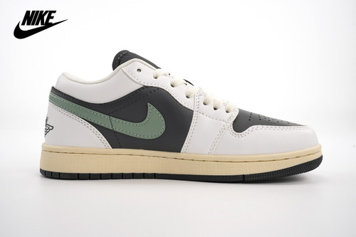 Nike Air Jordan 1 Low OG antracite jade smoke.jpg