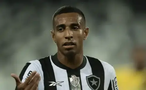São Paulo Avança em Negociações para Contratação de Victor Sá
