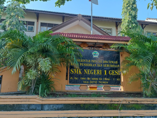 Foto SMK Depan.jpg