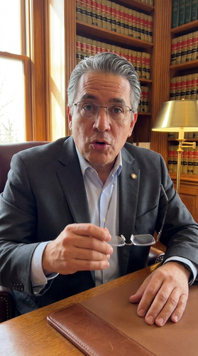 ex03 privacy lawyer m.png