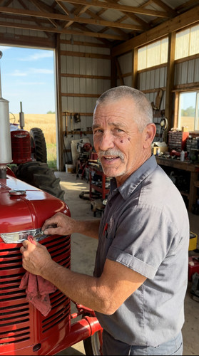 rg36 ks tractorrestorer up.jpg