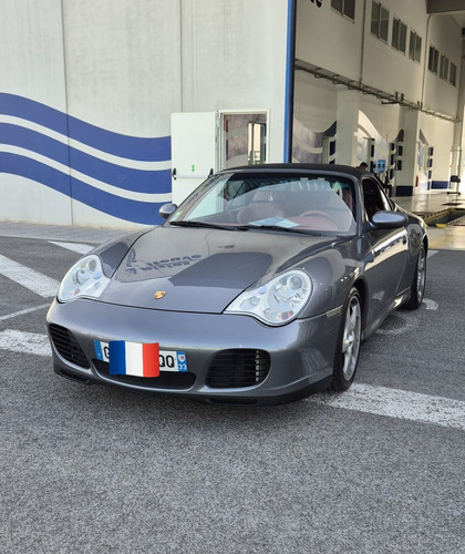 porsche delante.jpg