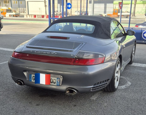 porsche detras.jpg