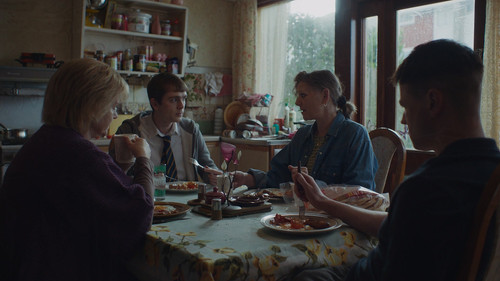 Half.Man.S01E01.2160p.HMAX.WEB DL.CZ EN.DD+5.1.DoVi.HDR.H.265 RAWR.mkv 20260604 173257.957