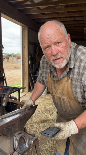 49 us farrier wmH 2 up.jpg
