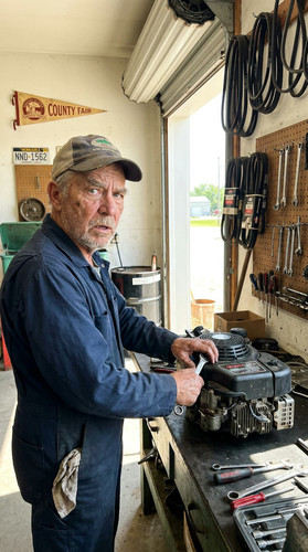 202 w dwayne engine up.jpg