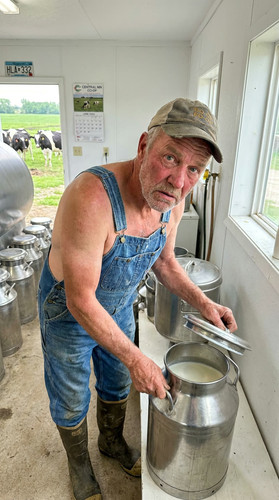 211 w norbert dairy up.jpg