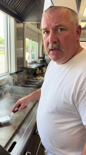 se02 dinercook w up.jpg