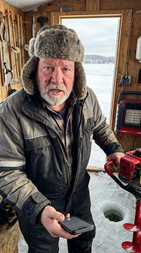 08 mn ice fishing up.jpg