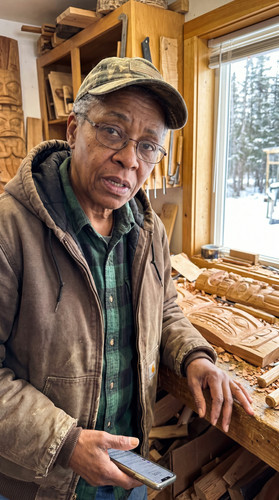 e200 alaska carver up.jpg