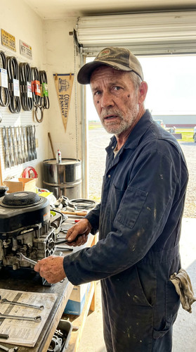 292 w dwayne engine up.jpg