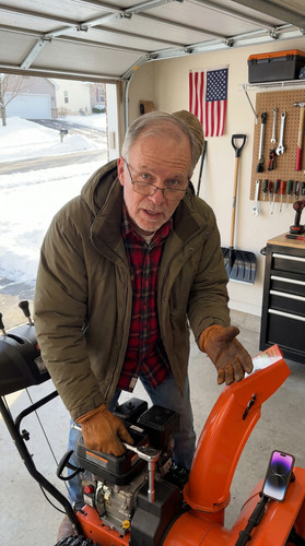 g26 snowblower garage up.jpg