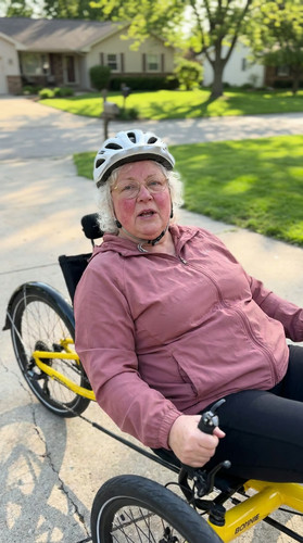 d10 bonnie recumbent trike up.jpg