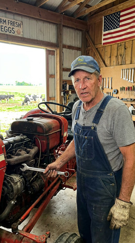 08 earl tractor up.jpg