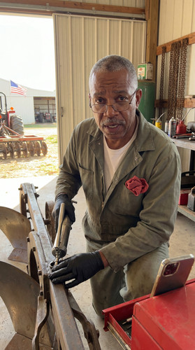 r06 plow grease shed up.jpg