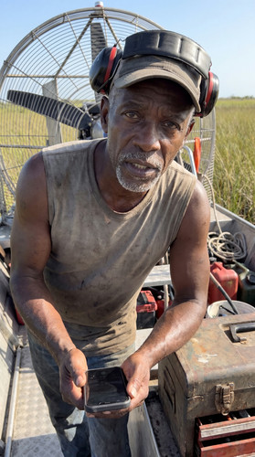 u034 fl airboat guide up.jpg