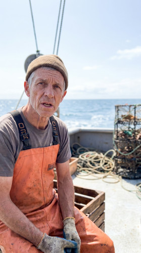 kie states jun3 d bright u047 or trawler up.jpg