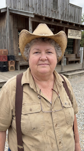 14 country store ww fat up.jpg