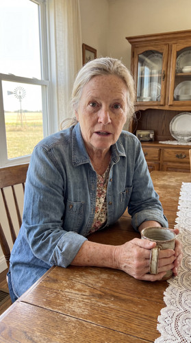 A2 farmhouse woman avg up.jpg