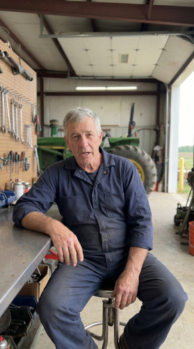kie rural jun3 v5 19 tractor shop man avg w up.jpg