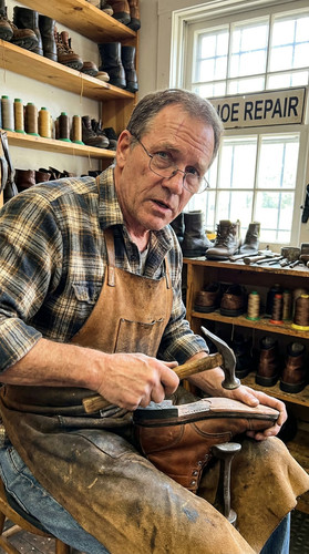 299 w luther cobbler up.jpg