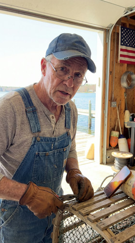 h25 lobster trap up.jpg