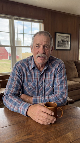D5 prairie man lean up.jpg