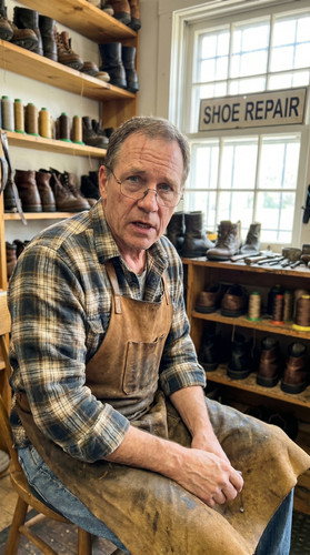 299 w luther cobbler up.jpg