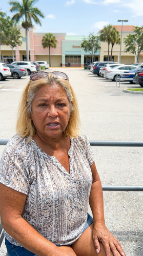 kie supermarket jun2 029 sherry trunk up.jpg