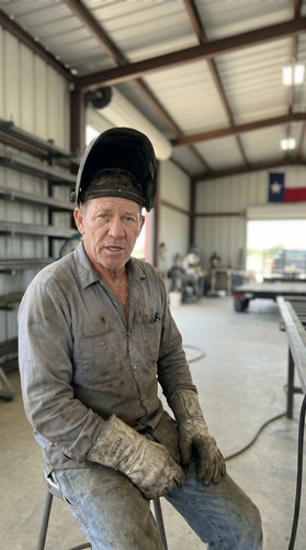 18 hank welder up.jpg