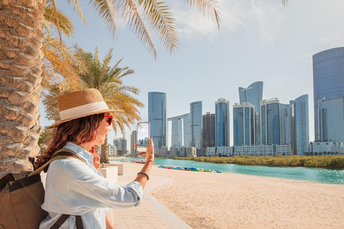 Luxury Tour Dubai Discover the City in Ultimate Comfort and Style.jpg