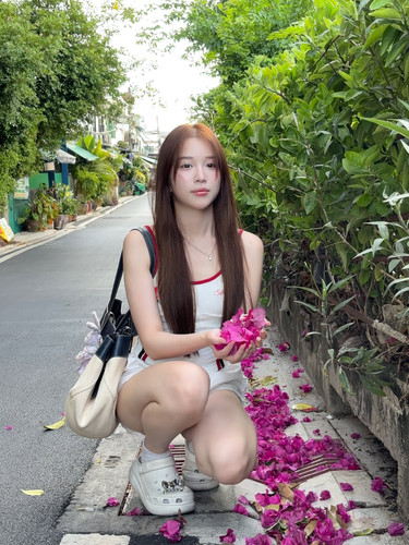 khaimook.bnk48official da8a9244f1a64a27acb82291fc8e9d88.jpg