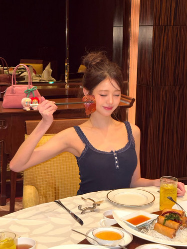 for everyoung10 0546c99c3c98442ea193edb81047dc9c.jpg