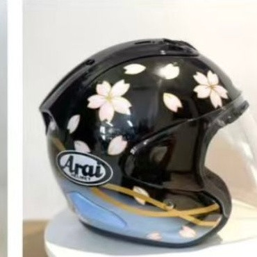 casque arai 5 part 1.jpg