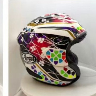 casque arai 6 part 1.jpg