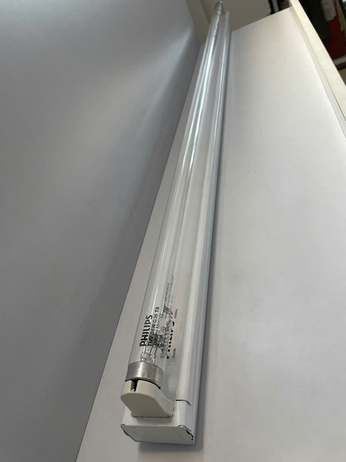 bong den tia cuc tim diet khuan khu trung tuv philips uvc 1m2 tuv 36w slv6 t8 (3).jpg