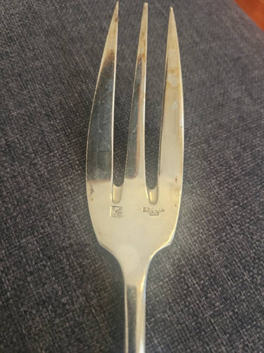 241a19830090.jpg