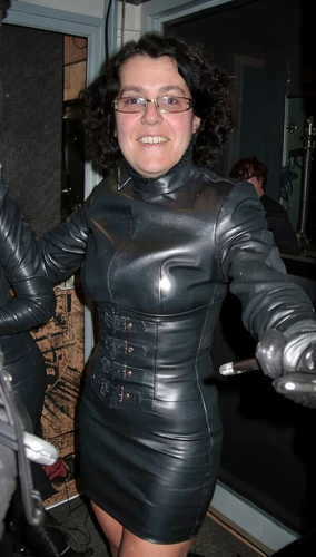 Latexmilf Leder.png