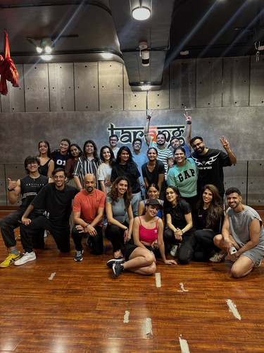 THE DANCE MANIA✨🧿Sold out✅ Vibe check✅ A room full of Happiness✅.jpg