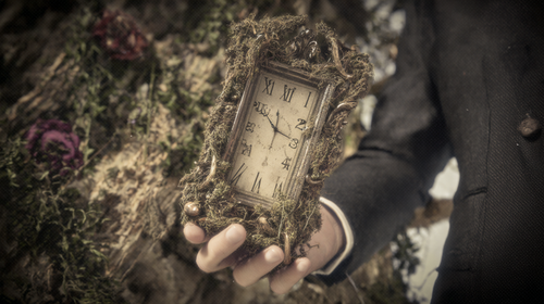 deb A melting clock in the style of Salvador Dali with surrea daaab3e4 bf19 4816 89d5 f16c0f5984ef 0.png