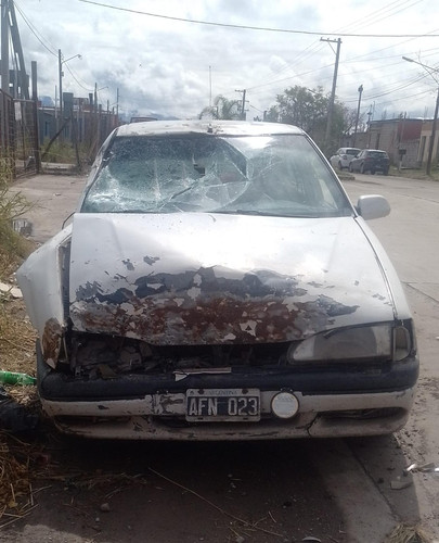 RENAULT 19.jpg