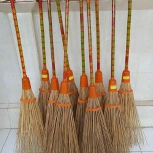 sapu lidi.jpg