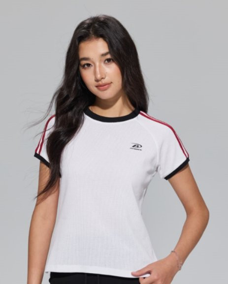 ACDX585 02.jpg