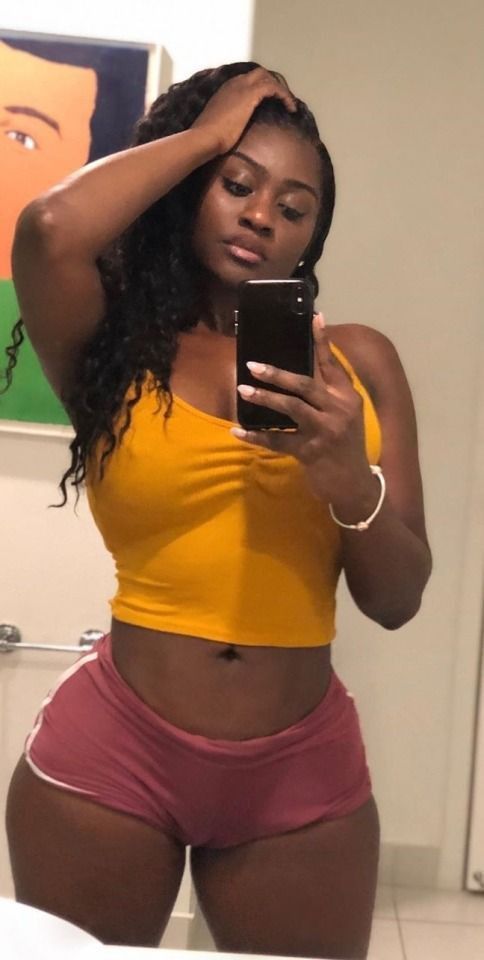 1121255638530081884 pretty dark skin.jpg