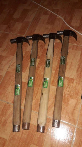 martillo loro.jpg