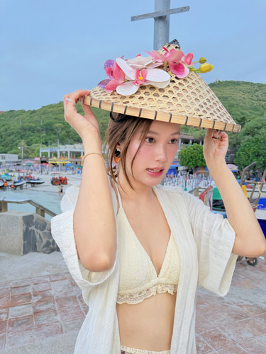 c83427eec2a420778aeddf9fb4f6d4be.jpg