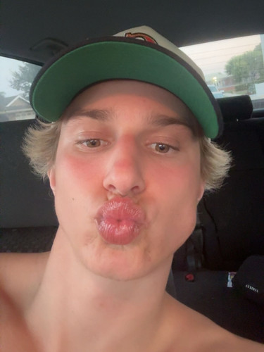 hot gavin311.jpg