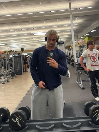 hot gavin167.jpg